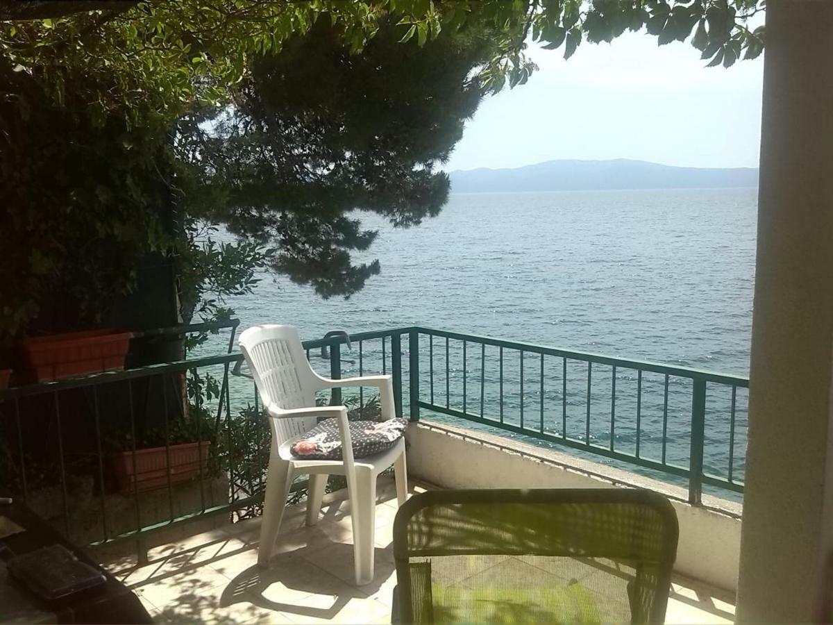 Drvenik, Apartman 1M From Sea Drvenik  Bagian luar foto
